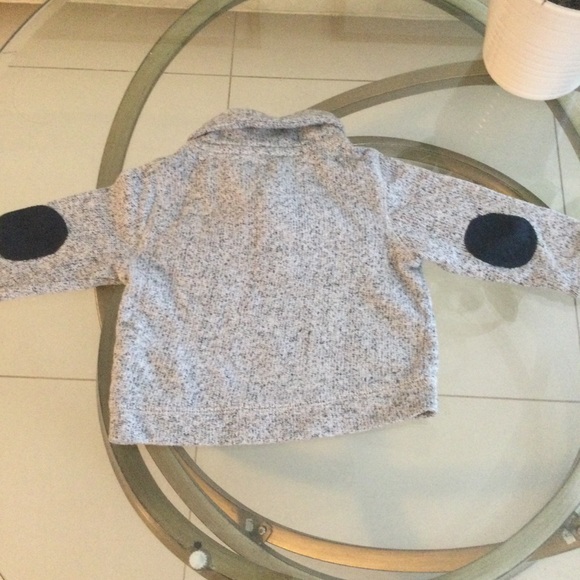 CHILDREN'S - JOE FRESH GREY SWEATER - Picture 2 of 7